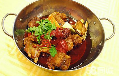 火锅佳肴——新乡红焖羊肉火锅满足你的味蕾